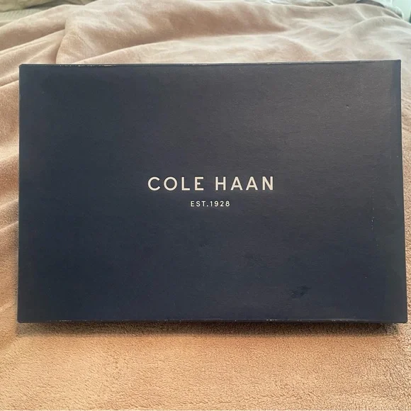 New Ladies Cole Haan 8.5 C (Wide) Abbot bootie - Picture 4 of 10